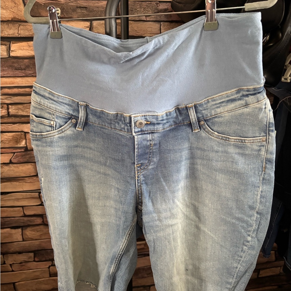 H&M Women's Light Blue Maternity Shorts